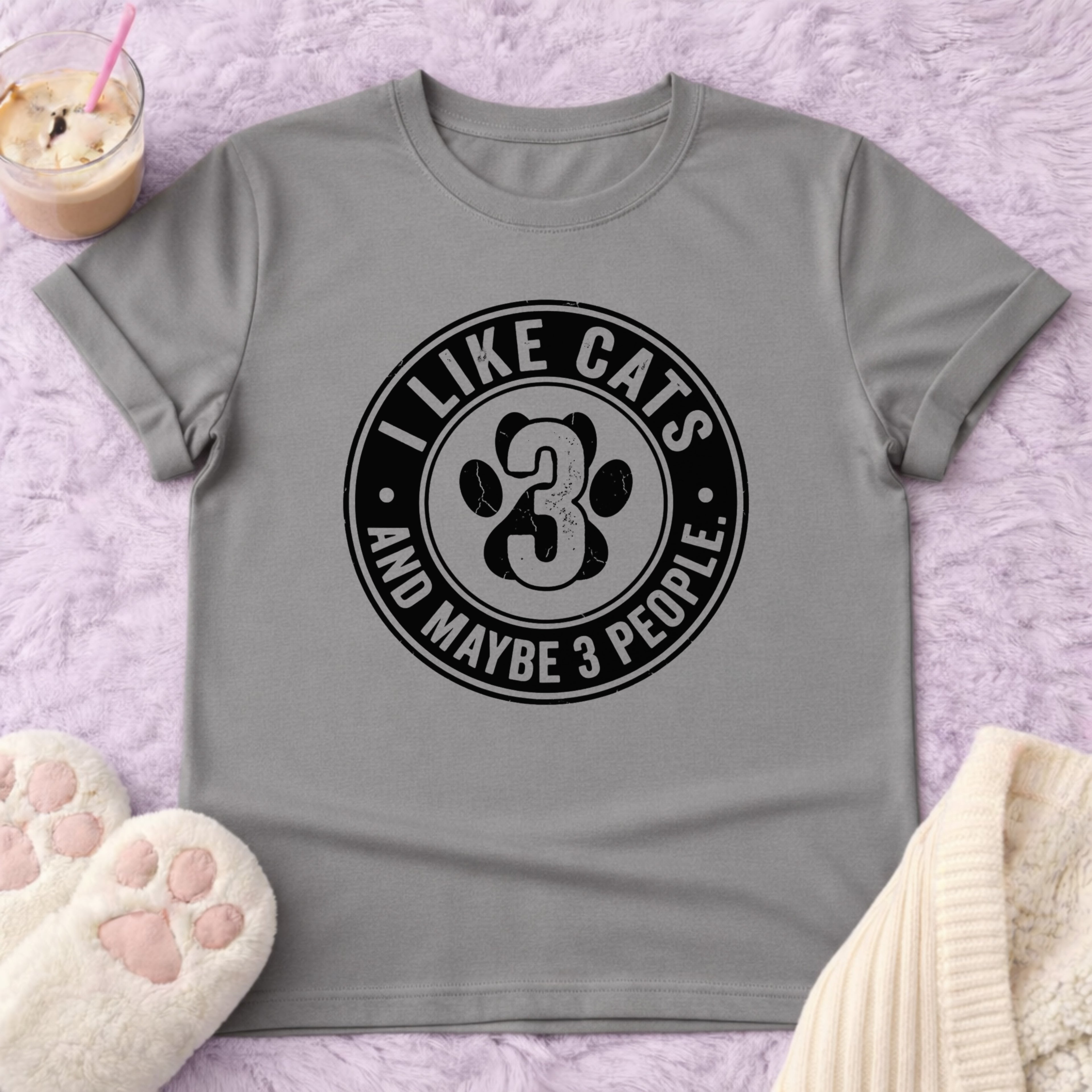I Like Cats - And Maybe 3 People Retro T-Shirt