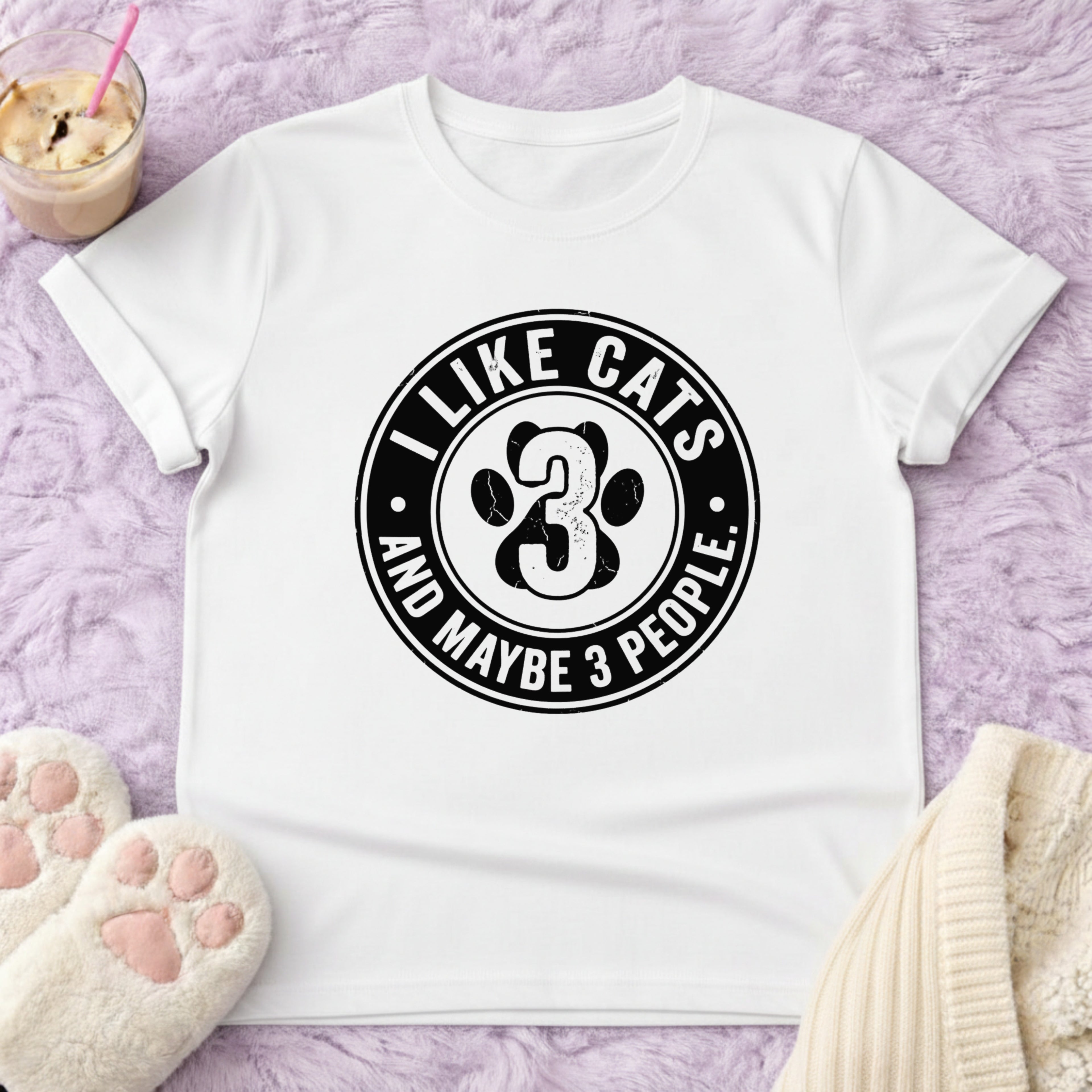 I Like Cats - And Maybe 3 People Retro T-Shirt